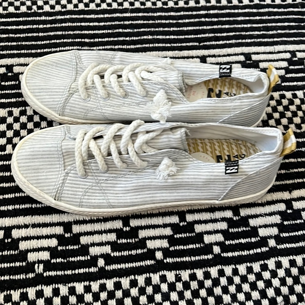 Billabong, women 7.5